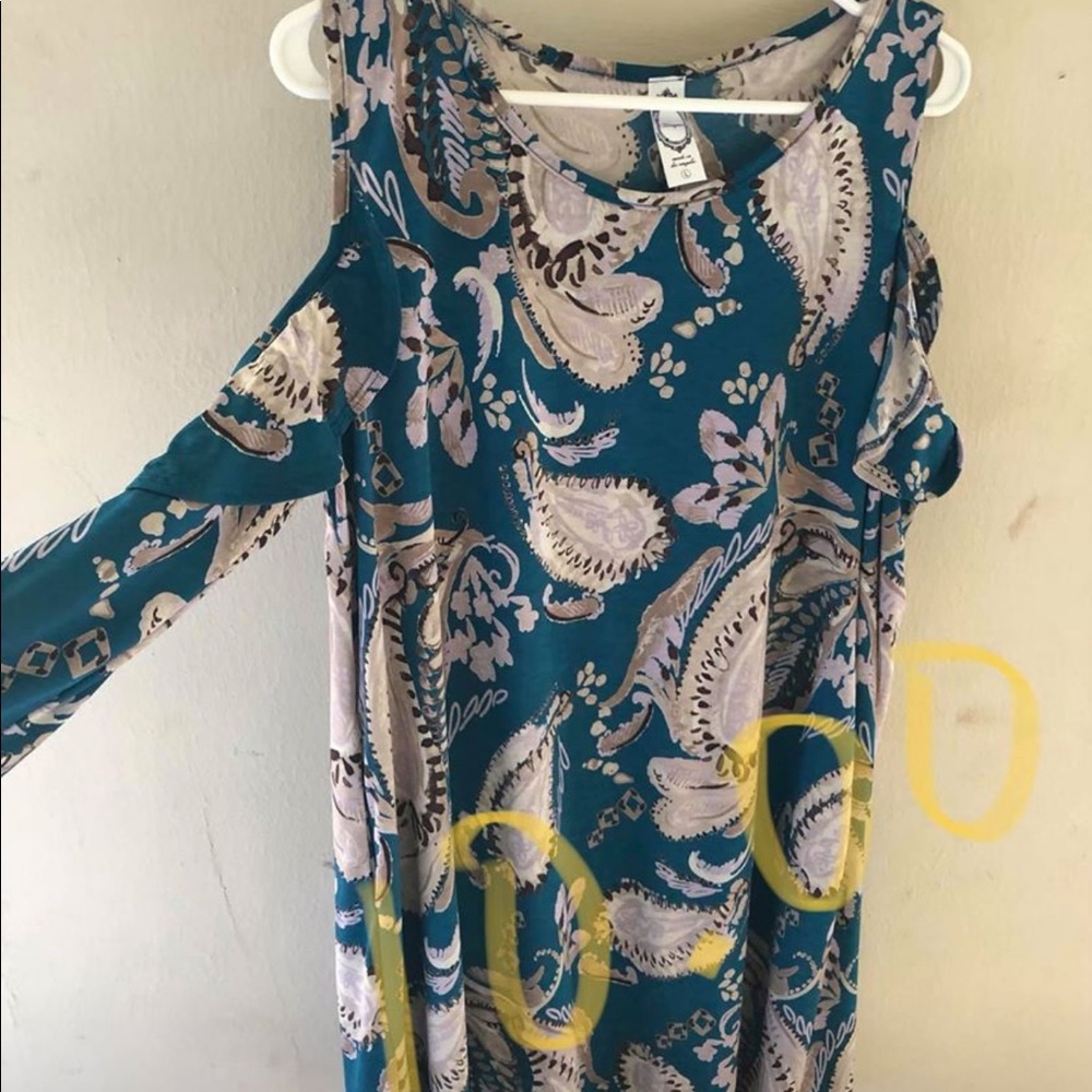 Clothes - Picture 8 of 8